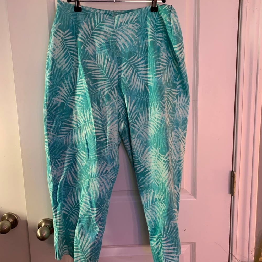 Women’s palm leaf print pants